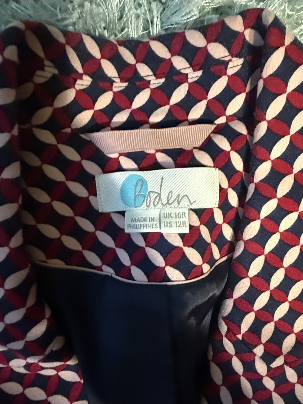 Boden Pink and Black Geometric Single-Button Blazer - Picture 4 of 4